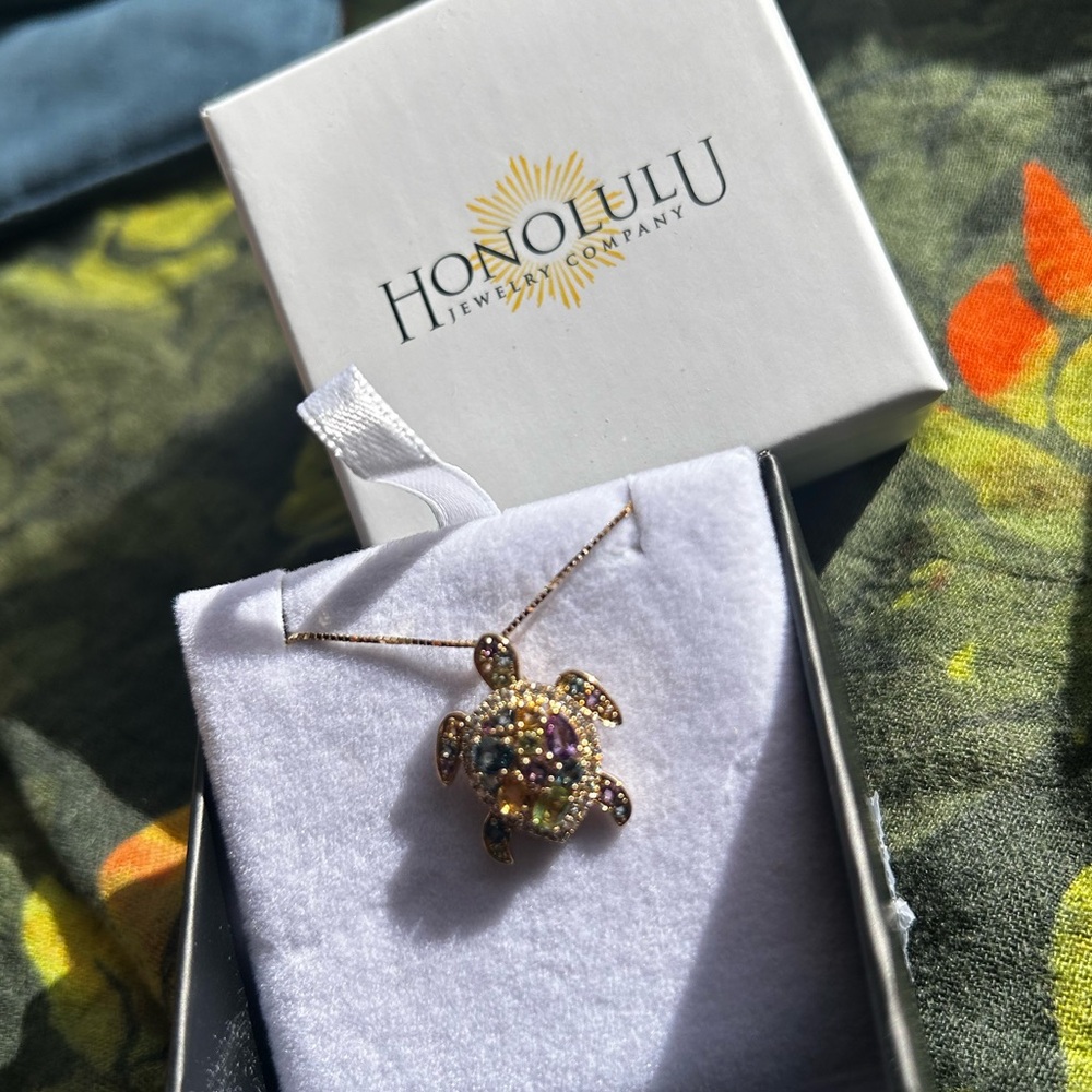 14k Gold Turtle 🐢 Pendant Necklace w/ Gemstones and diamonds 14k chain - Picture 3 of 6